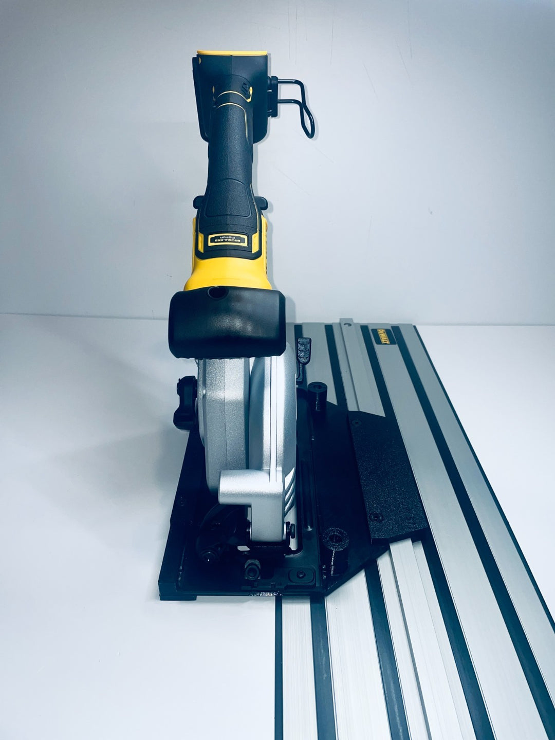 Dewalt DCS571 Guide Rail Adapter Base for Dewalt Guide Rail Track | For Left-Handed Use Only