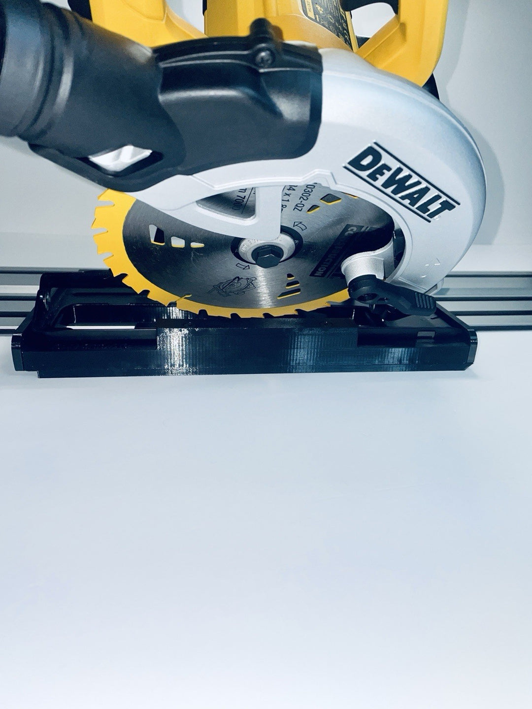 DeWalt DWE560 DWE560K Guide Rail Adapter Base for DeWalt Track System 45° Angle Cutting Version
