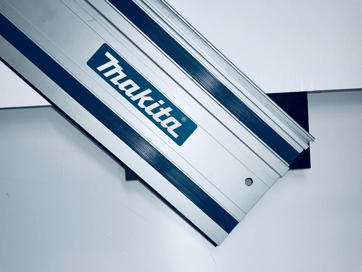 Universal Track Saw Rail Square – 90° / 45° Precision Guide for Repeatable Cuts