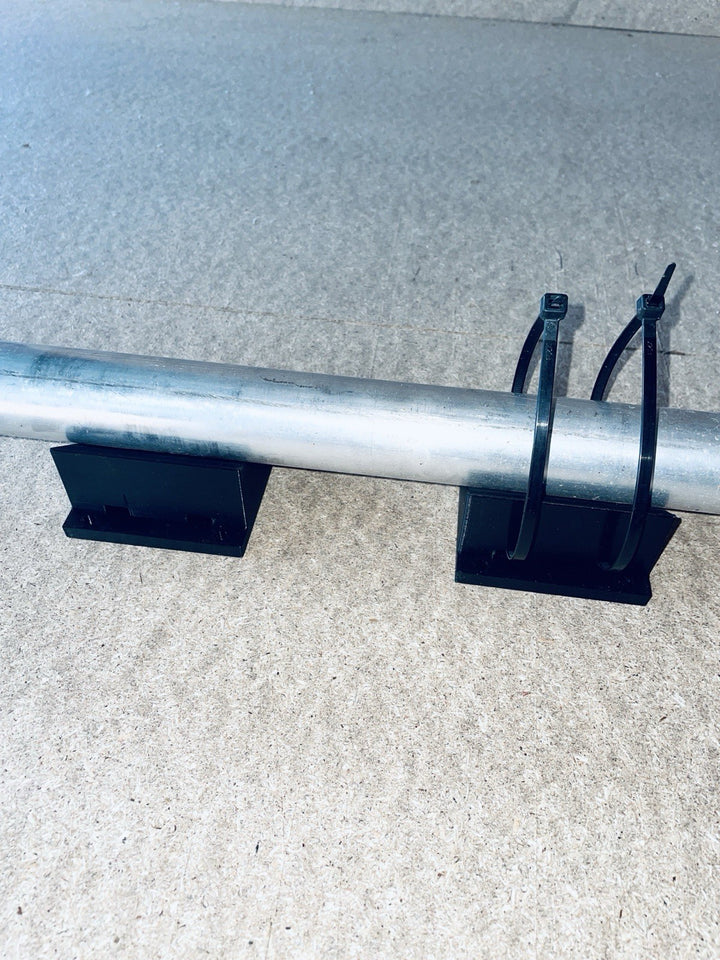 4x Pipe / Hose Holder Wall Mount V-Shape Bracket With Zip-Tie Slots Tube Support