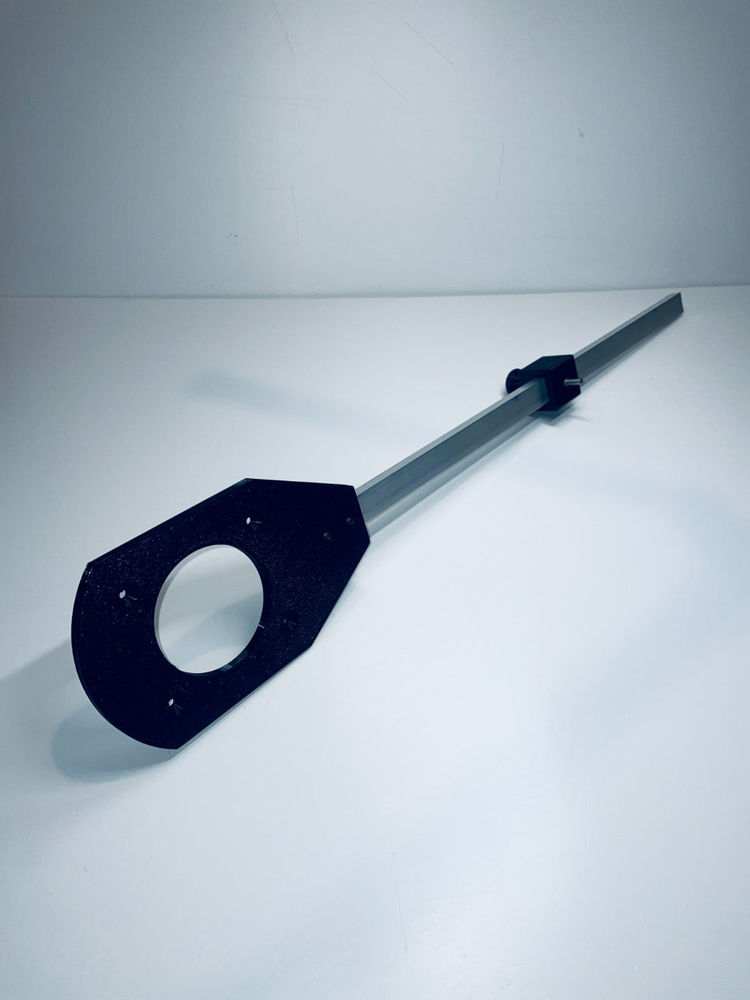DeWalt DCW600 Circle Cutting Jig Plunge Base — 150 mm to 500 mm Radius Route