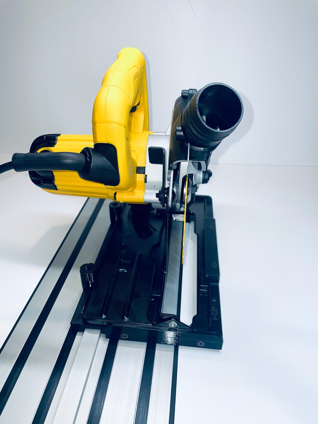 DeWalt DWE560 / DWE560K-GB / DWE560K-LX Guide Rail Adapter for Dewalt Guide rail