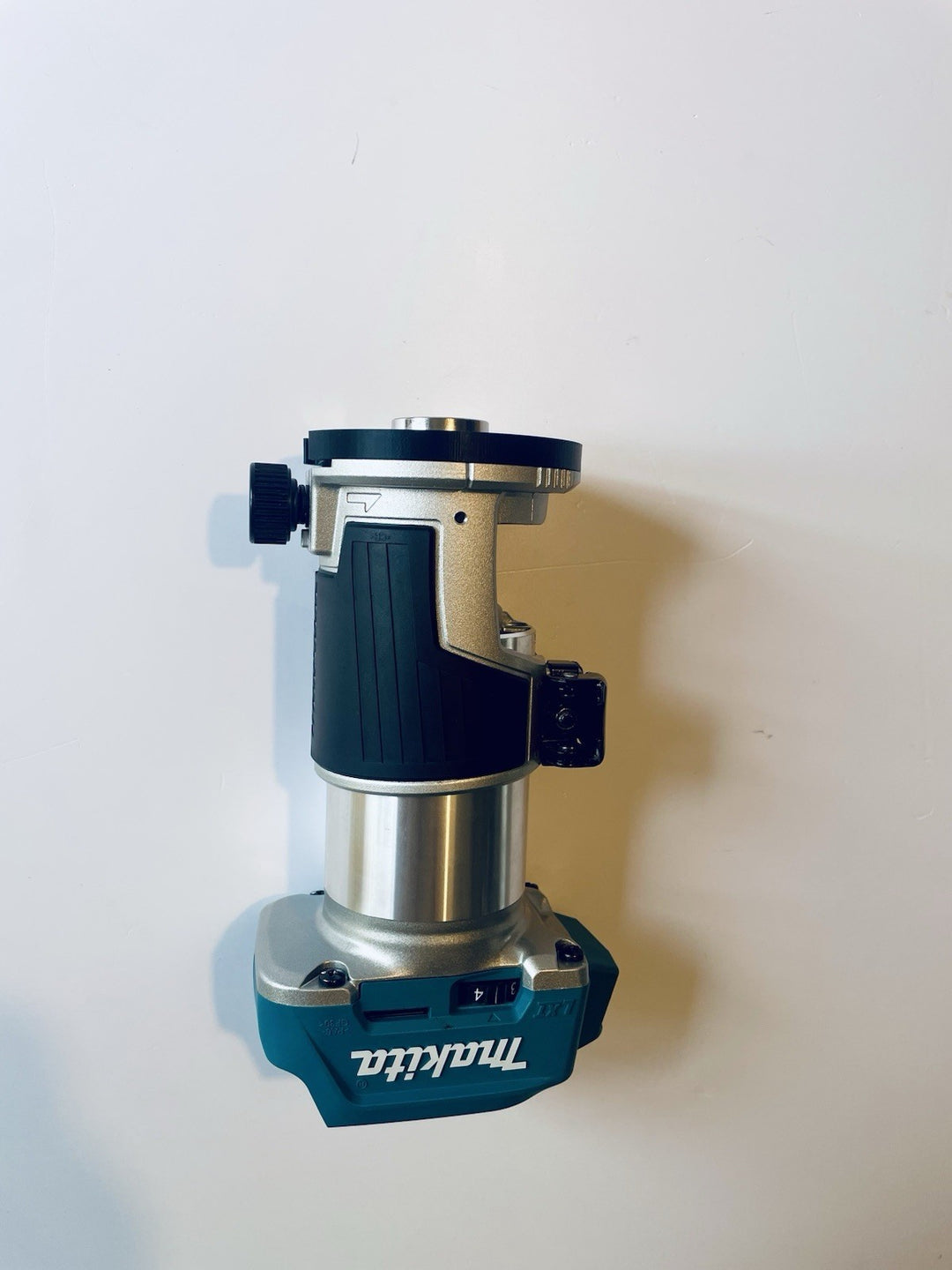 Makita Router DRT50 18v RT0700 Sub BASE PLATE guide bush adaptor Made 🇬🇧
