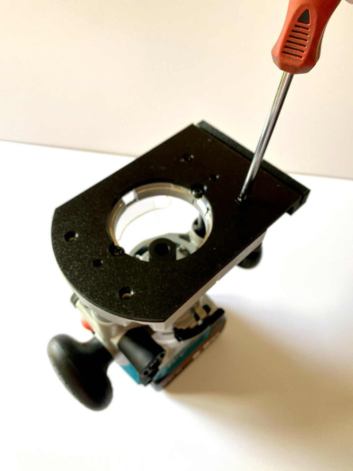 Makita Plunge Base Adapter  for DRT50 / RT0700 / RT0701 /   Routers Makita Rail