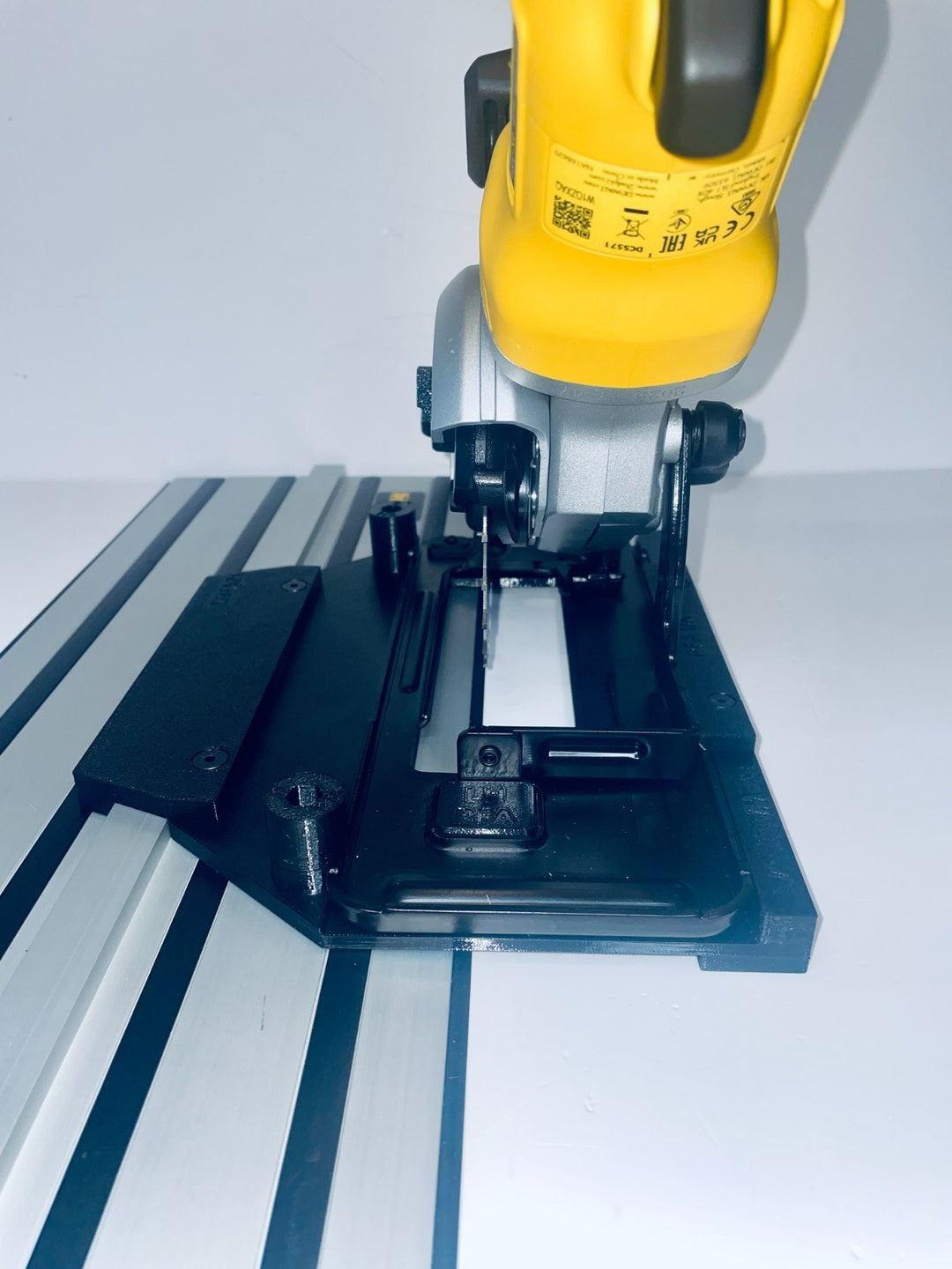 Dewalt DCS571 Guide Rail Adapter Base for Dewalt Guide Rail Track | For Left-Handed Use Only