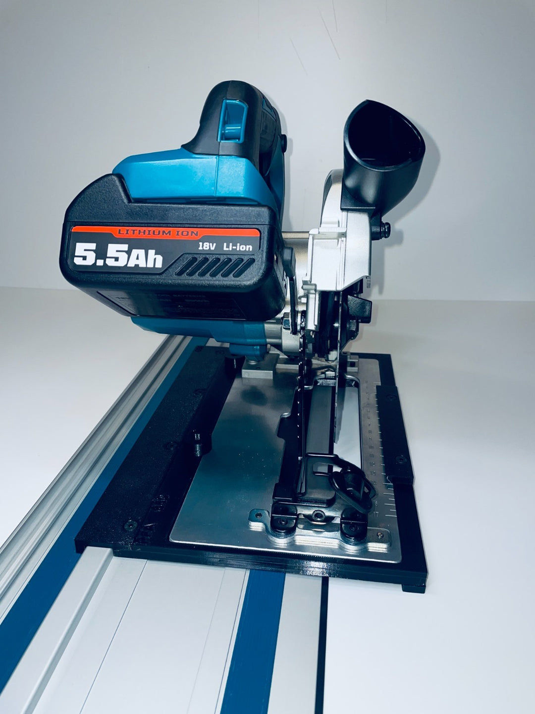 Makita DHS660 Guide Rail Adapter for Makita Guide Rail Track-Straight Cut Version 48mm Cutting Depth