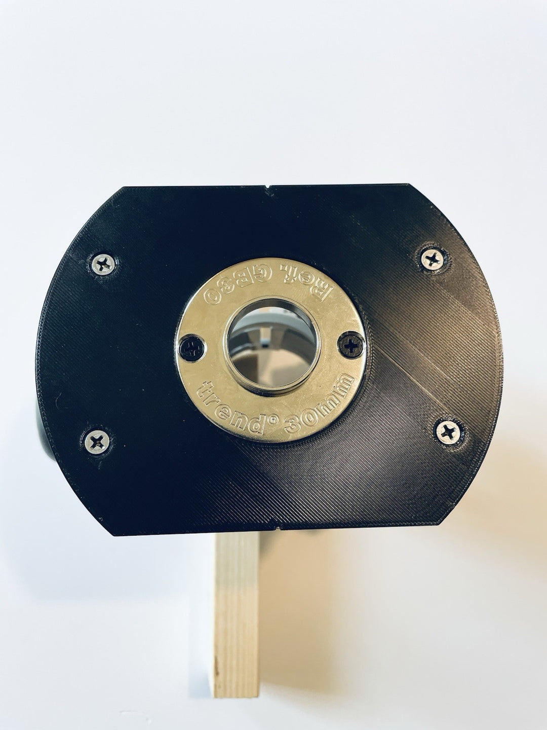Makita Router DRT50 18v RT0700 Plunge Sub BASE PLATE guide bush adaptor .Made UK