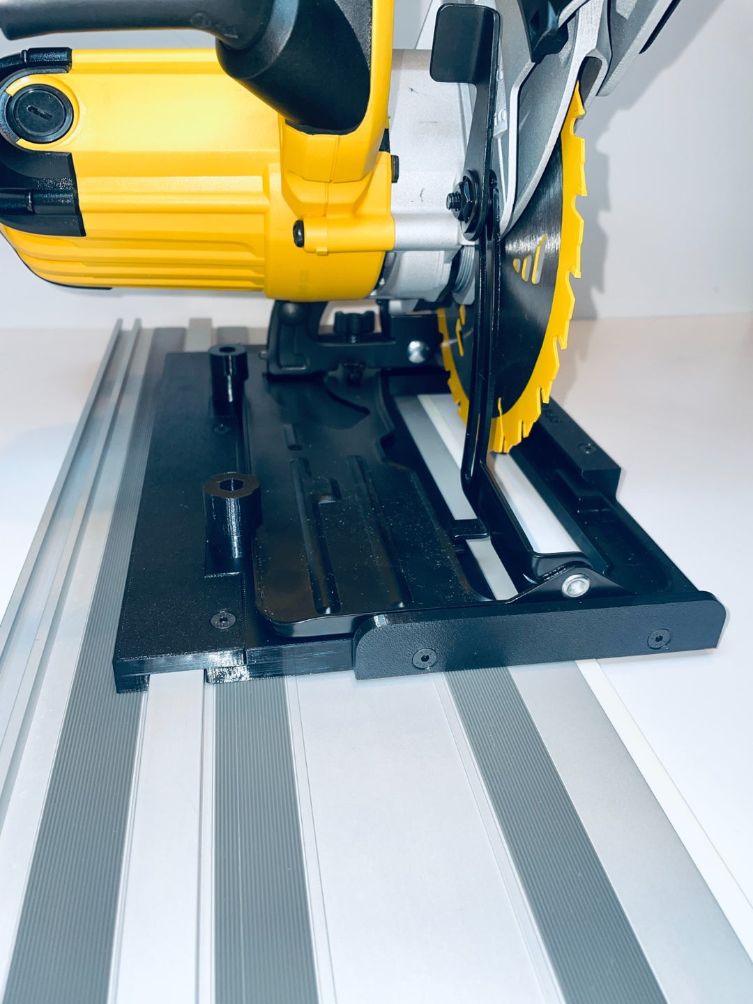 DeWalt DWE560 / DWE560K-GB / DWE560K-LX Guide Rail Adapter – Multi-Rail Version