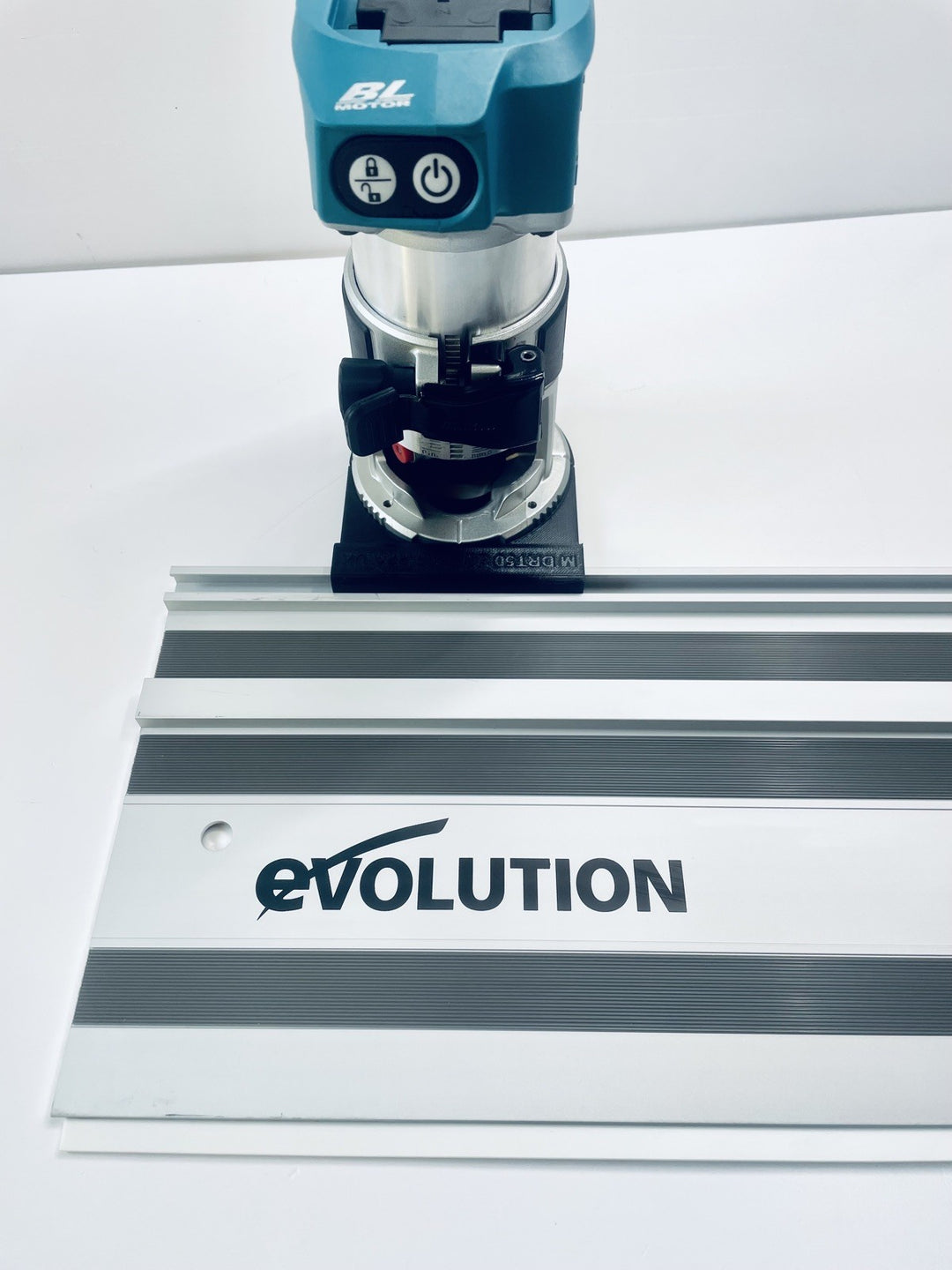 Makita DRT50 / RT0700 / RT0701  Base Adapter Based Evolution Guide Track