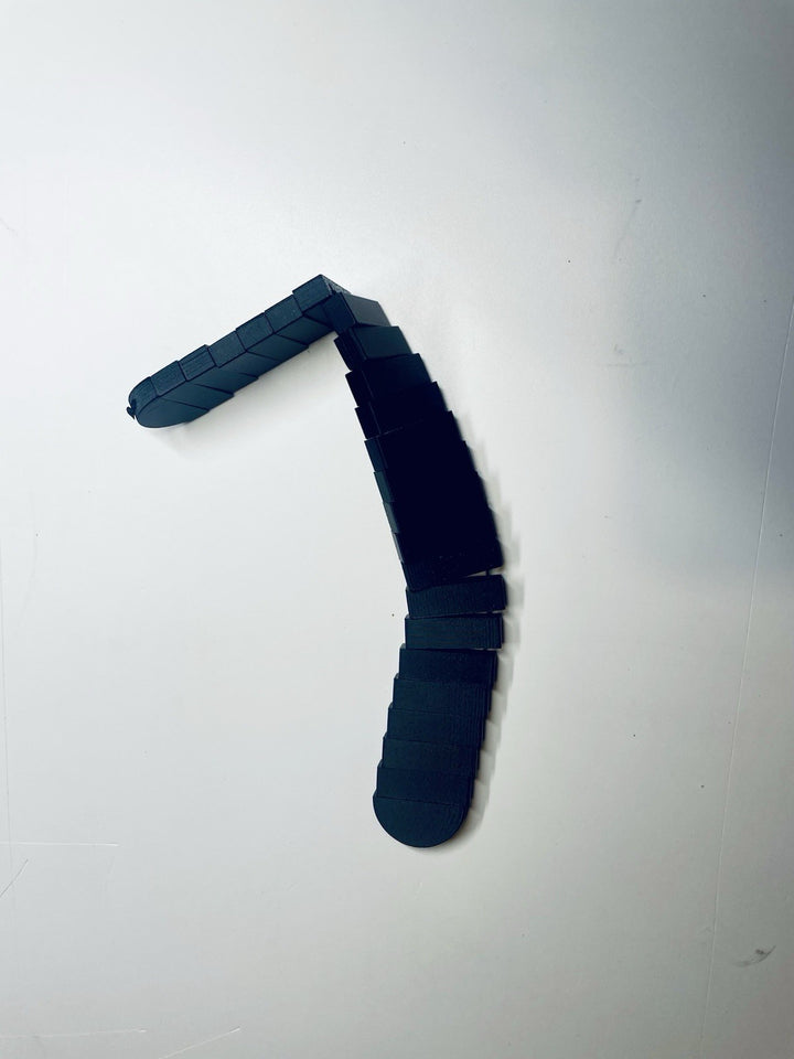 Flipping Figey Chain (Sciotka) Retro Stress Relief Unique Snake Like Gadget PFA