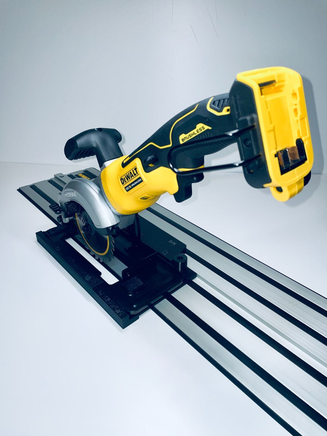 Dewalt DCS571 Guide rail Adapter Base for Dewalt Guide Rail Track