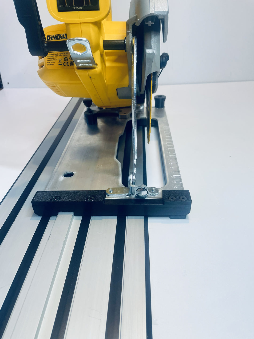 DeWalt DCS570 DWE575 DCS575 DCS578 DCS573 Guide Rail Adapter Base for Dewal Guide Rail Track