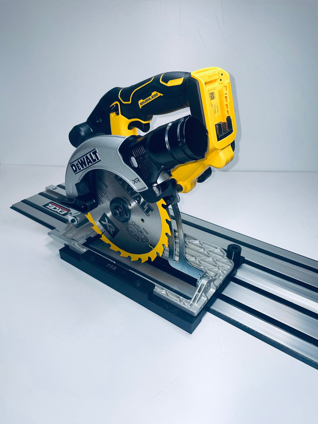 DeWalt DCS391 &amp; DCS565 Guide Rail Adapter for Excel Guide Rail System