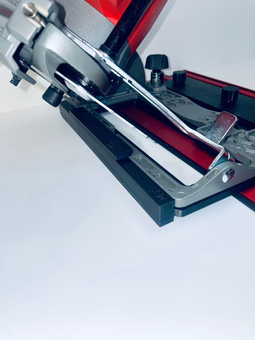 Milwaukee M18 FCS552 2833-20 Milwaukee Guide Rail Adapter Base Plate - Bevel/Angle Cut