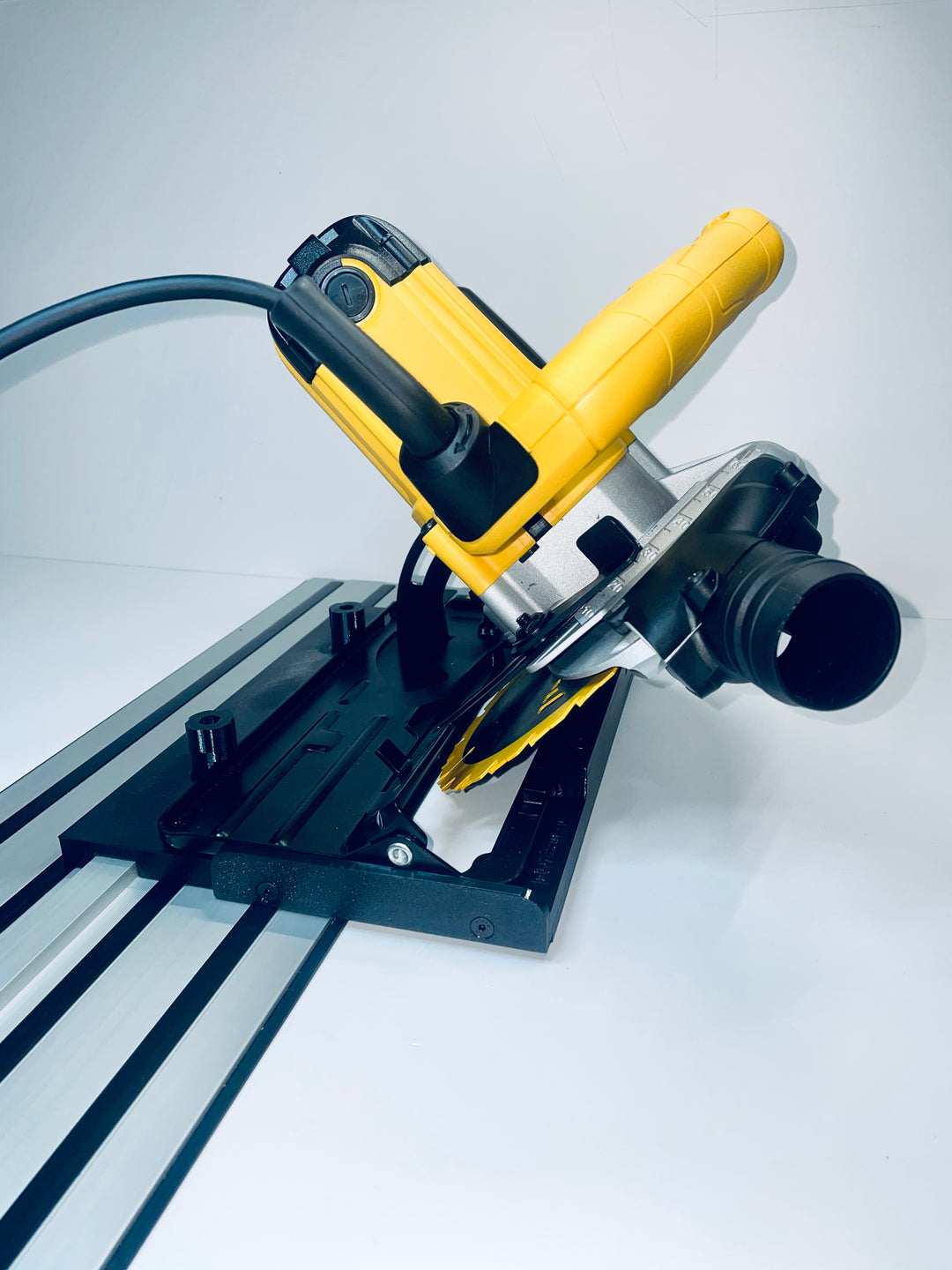 Dewalt DWE560 DWE560K Guide Rail Adapter For DeWalt Guide Rail - 45° Angle Cuting Version
