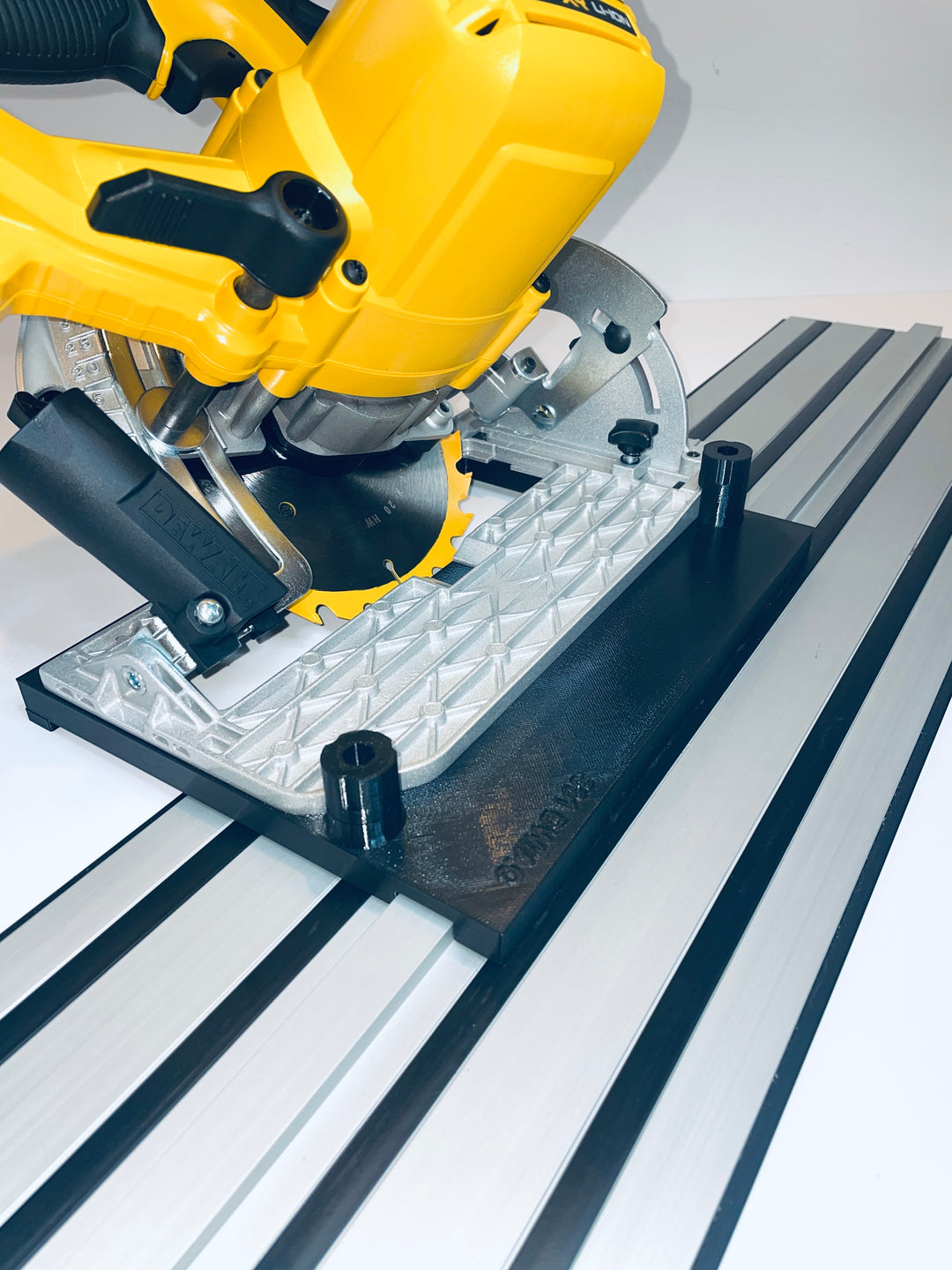 DeWalt DCS391 &amp; DCS565 Guide Rail Adapter for DeWalt Guide Rails - 45° Angle Cutting Version