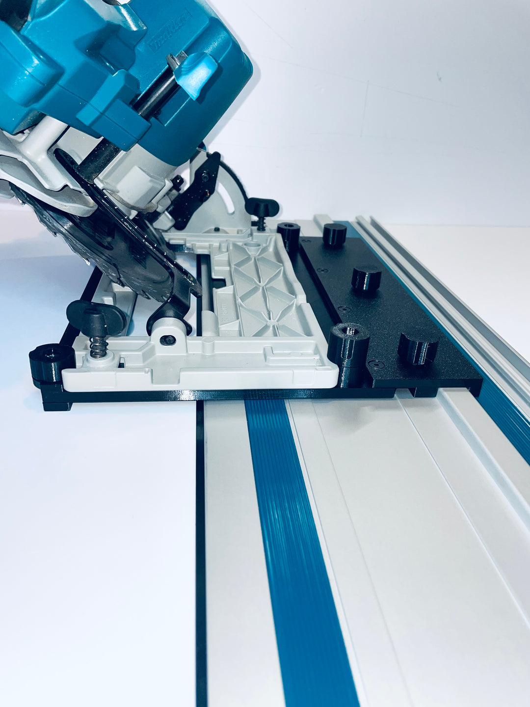 Makita DHS680 DHS680Z Circular Saw Guide Rail Adapter for Makita Guide Rail Track 45° Cutting Version