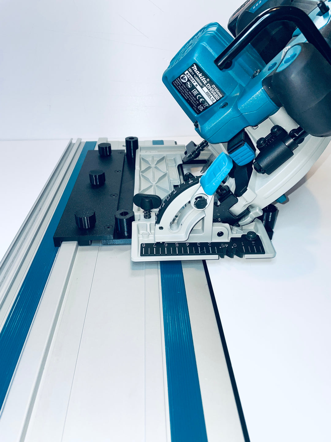 Makita DHS680 DHS680Z Circular Saw Guide Rail Adapter for Makita Guide Rail Track 45° Cutting Version
