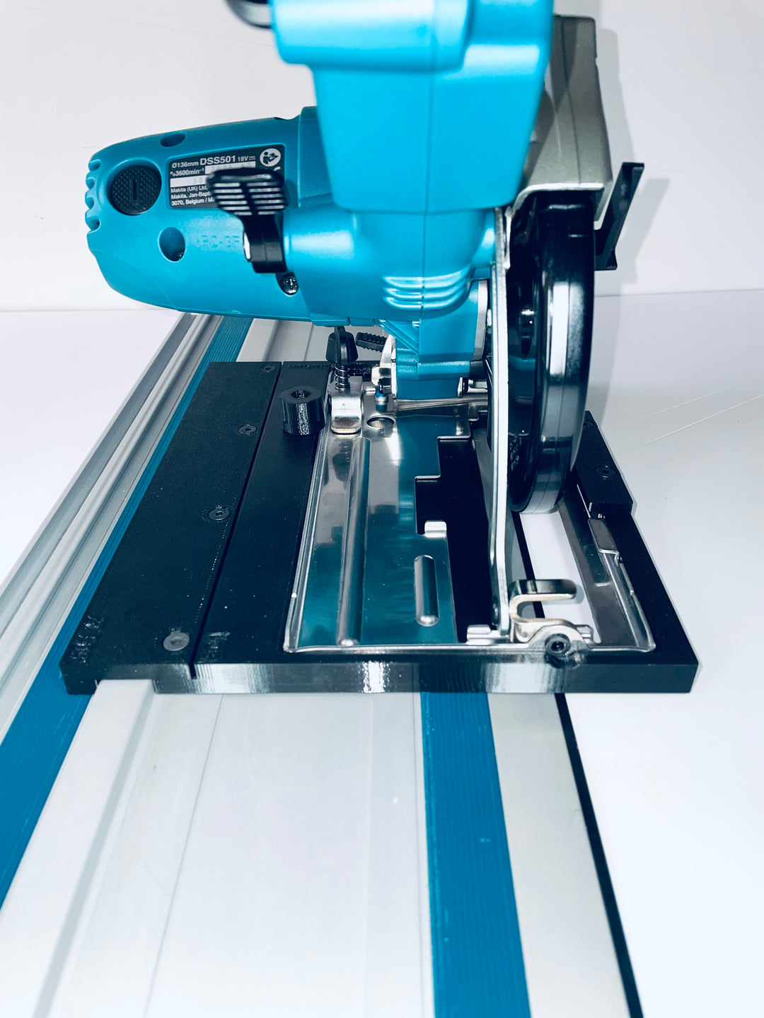 Makita DSS501 / DSS501Z Guide Rail Adapter for Makita Guide Rail track