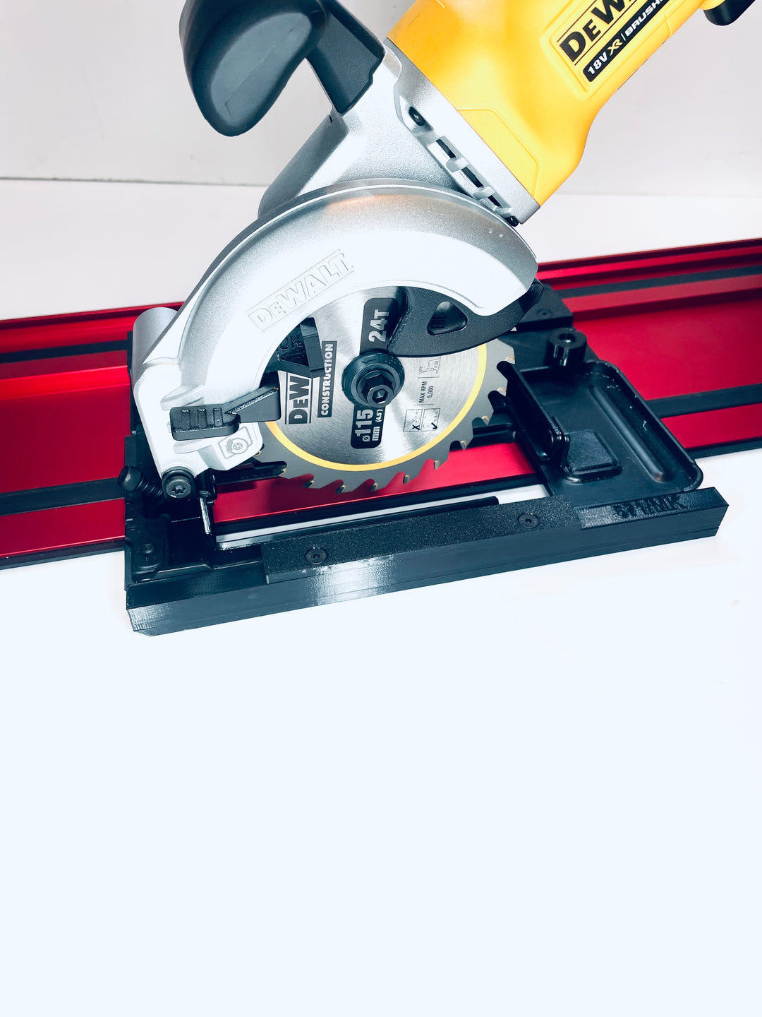 Dewalt DCS571 Guide rail Adapter Base for Milwaukee  Guide Rail Track