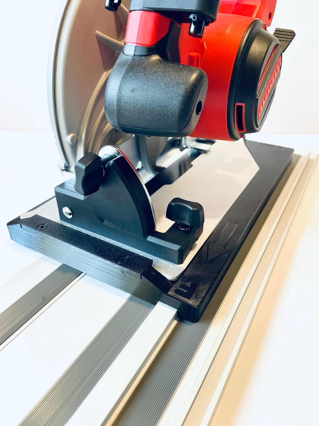 Milwaukee M18 BLCS66 / 2631-20 Circular Saw Guide Rail Adapter Base Plate for Evolution Guide Rails