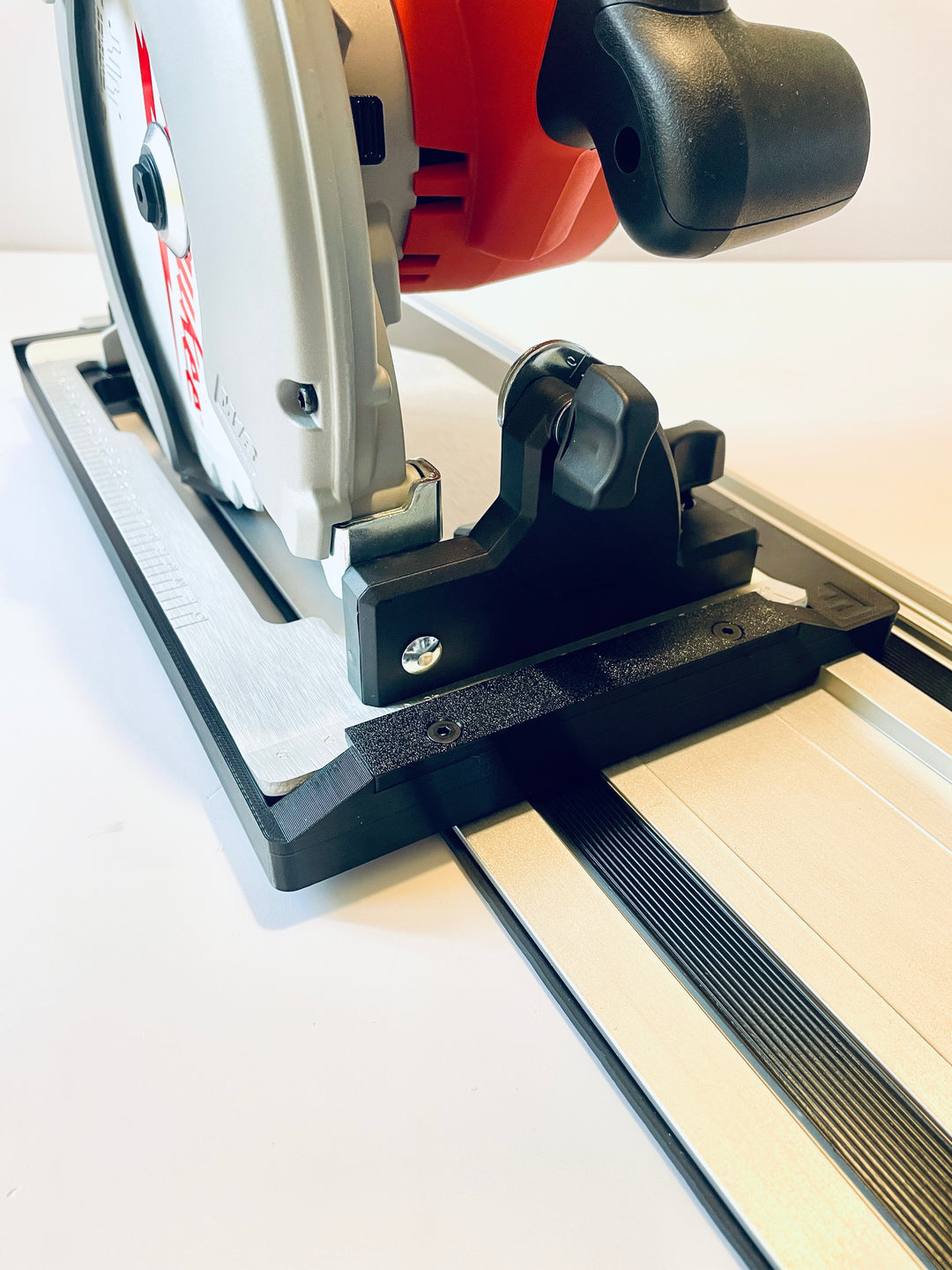 Milwaukee M18 BLCS66 / 2631-20 Circular Saw Guide Rail Adapter Base Plate for Buyaparcel Guide Rails