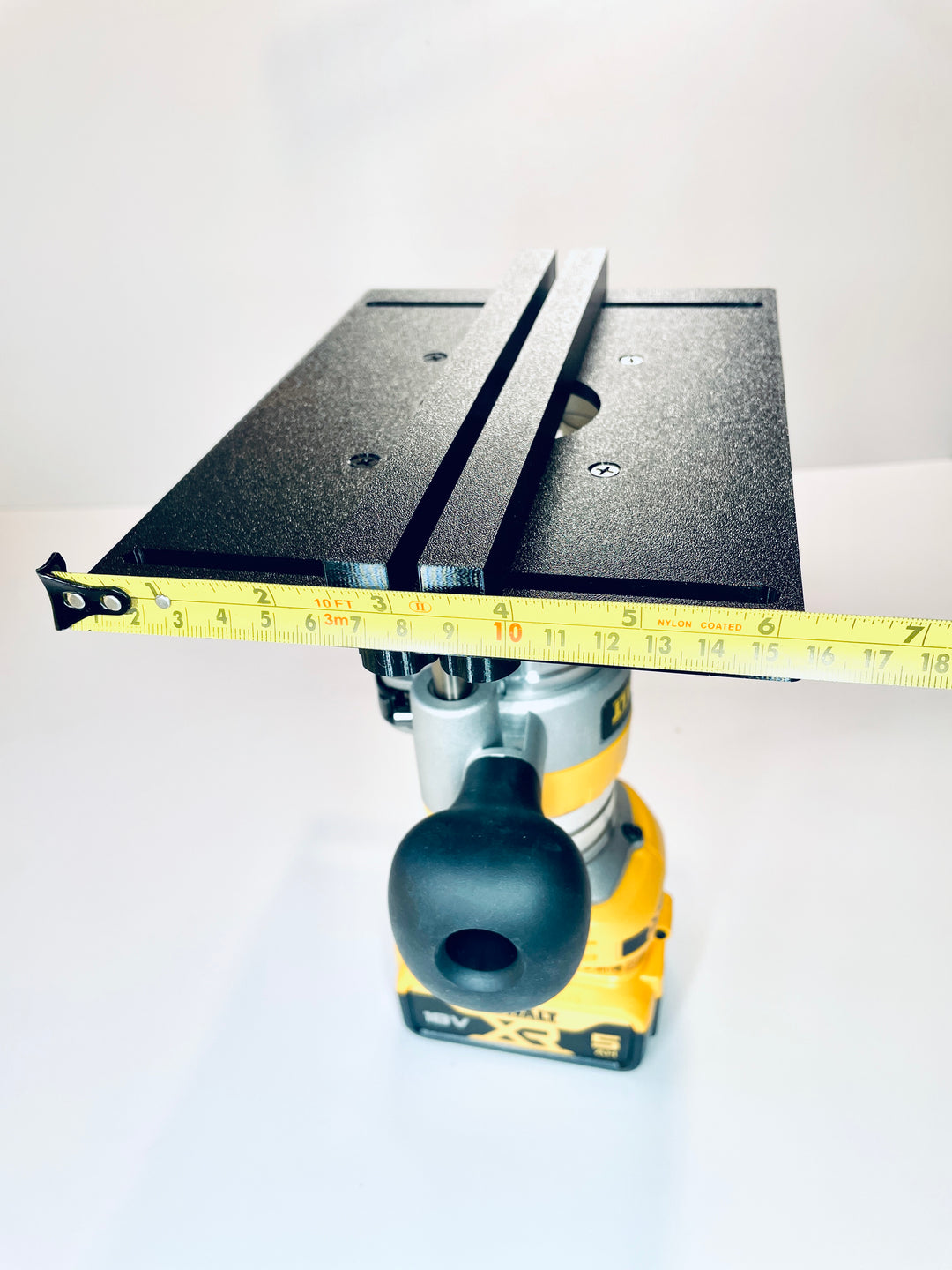 DeWalt DCW600 Plunge Edge Guide Adjustable Parallel Adapter Jig for Trim Routing