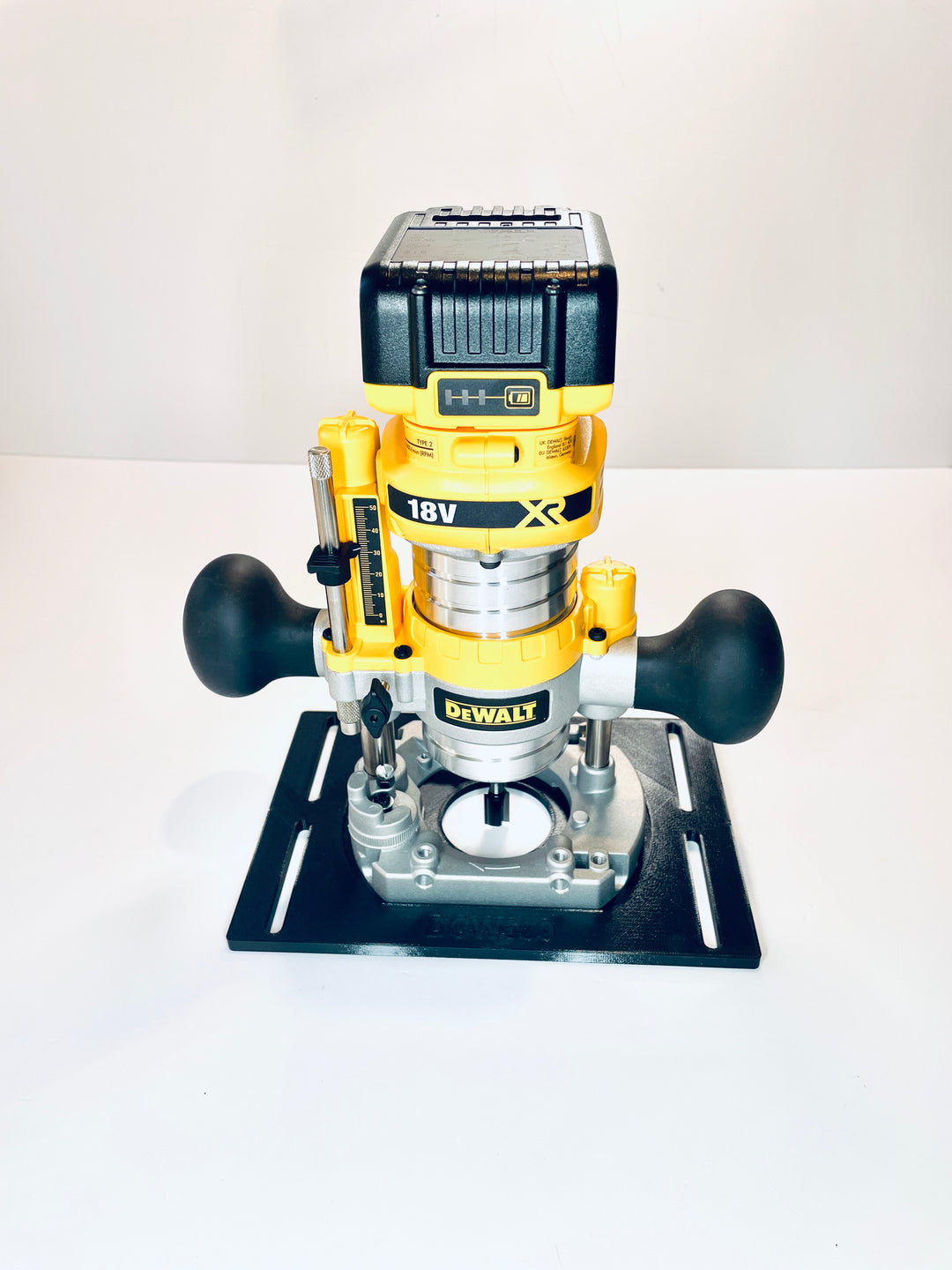 DeWalt DCW600 Plunge Edge Guide Adjustable Parallel Adapter Jig for Trim Routing