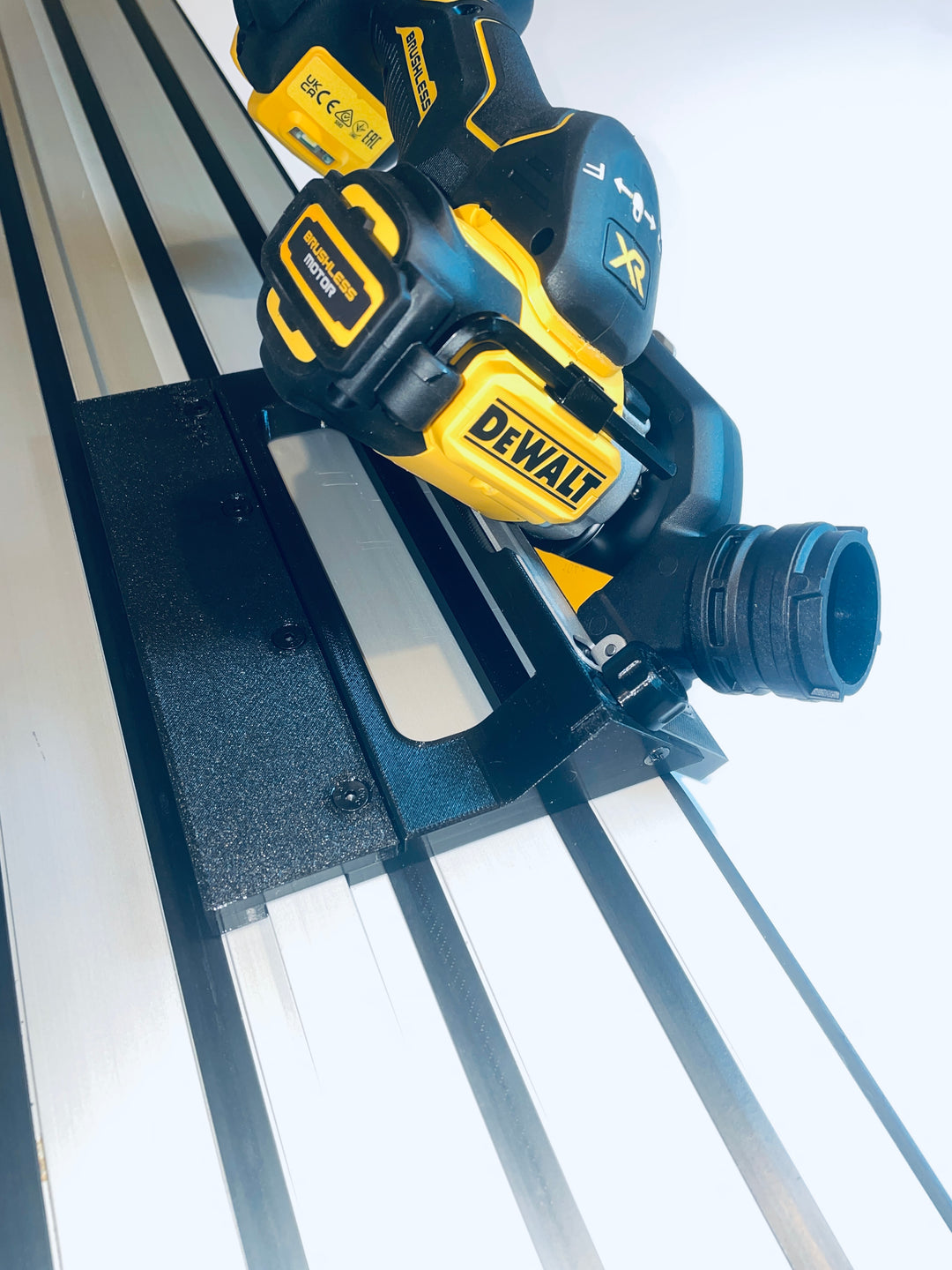 DeWalt DCS438 45° Angle Tile Adapter Base | Compatible with DeWalt Guide Rails