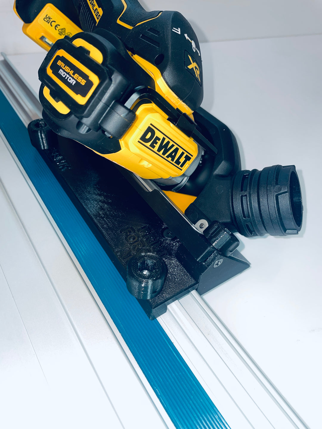 DeWalt DCS438 Reverse-Side 45° Angle Tile Adapter Base | Compatible with Makita Guide Rails