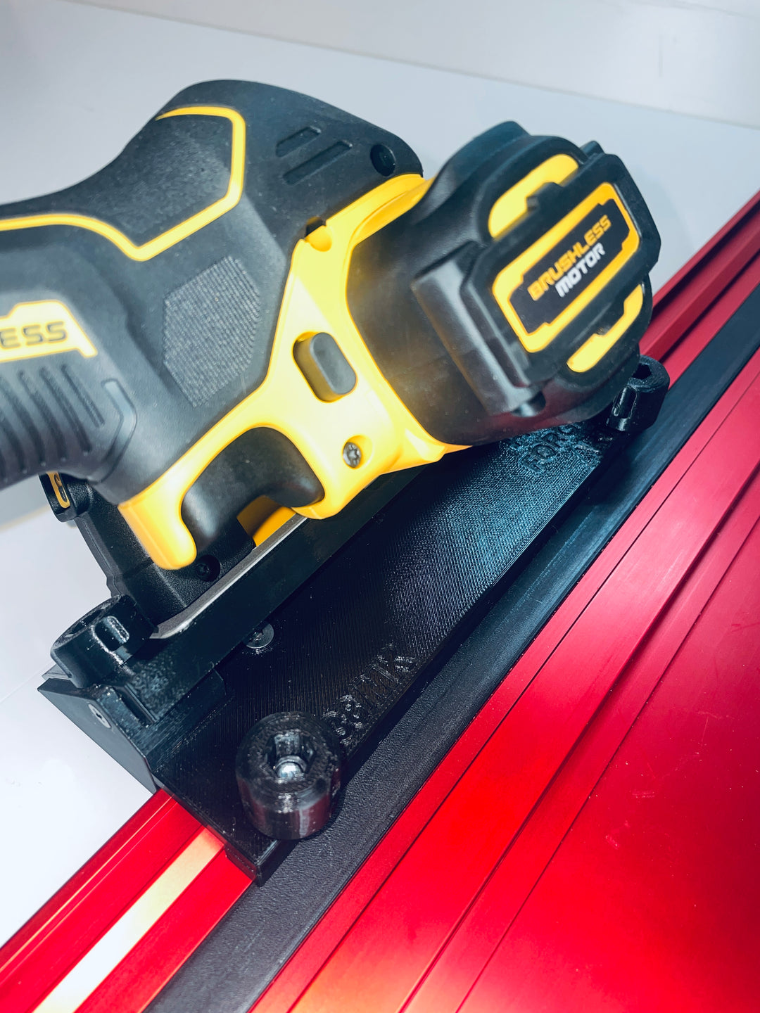 DeWalt DCS438 Reverse-Side 45° Angle Tile Adapter Base | Compatible with Milwaukee Guide Rails