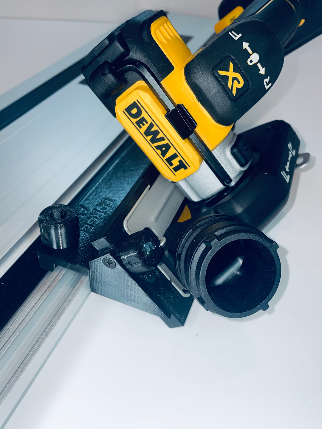 DeWalt DCS438 Reverse-Side 45° Angle Tile Adapter Base | Compatible with Buyaparcel Guide Rails