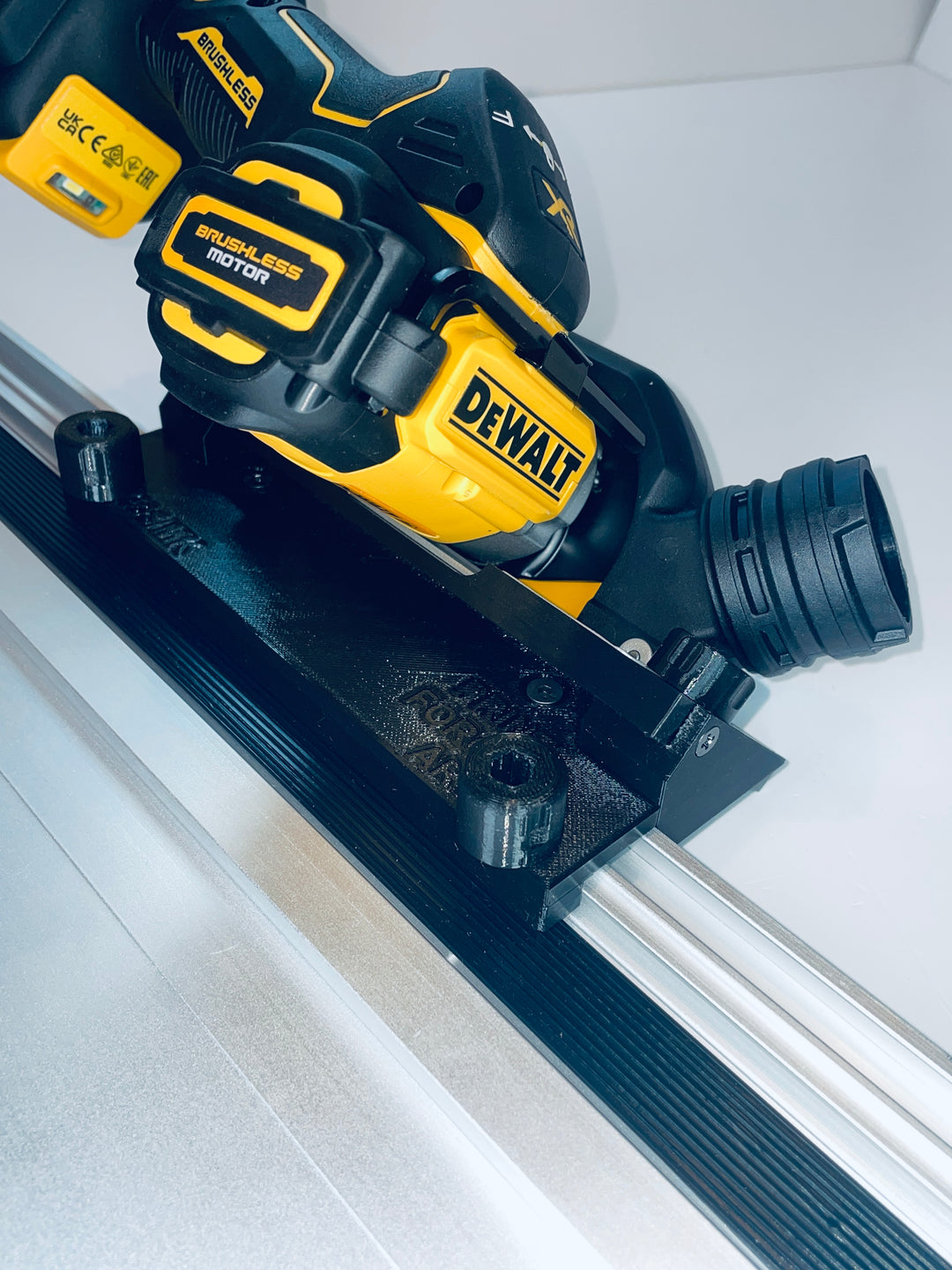 DeWalt DCS438 Reverse-Side 45° Angle Tile Adapter Base | Compatible with Buyaparcel Guide Rails