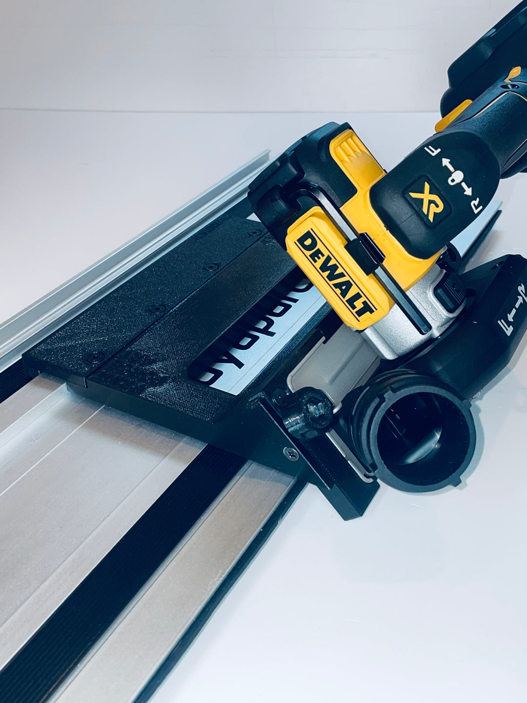DeWalt DCS438 45° Angle Tile Adapter Base | Compatible with Buyaparcel Guide Rails