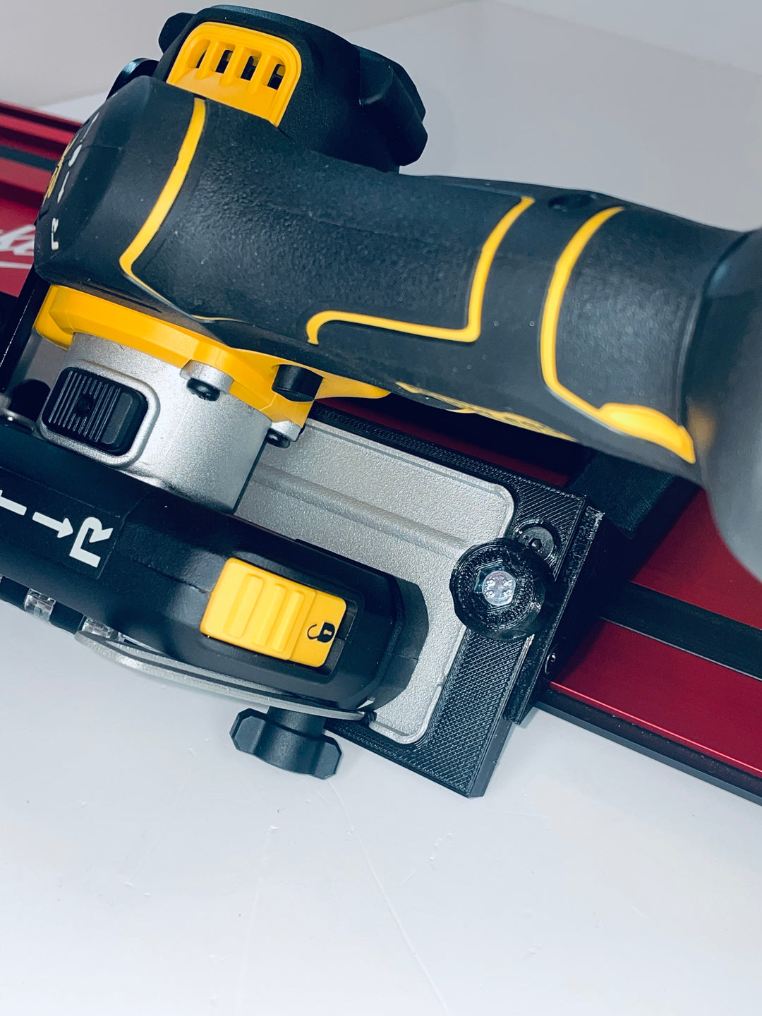 DeWalt DCS438 45° Angle Tile Adapter Base | Compatible with Milwaukee Guide Rails