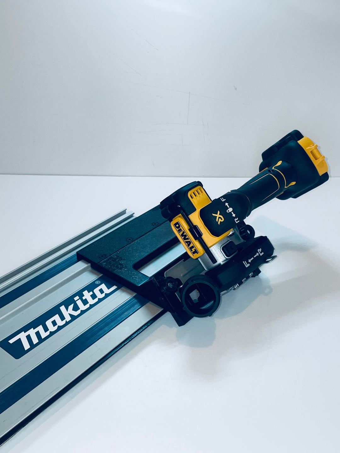 DeWalt DCS438 45° Angle Tile Adapter Base | Compatible with Makita Guide Rails