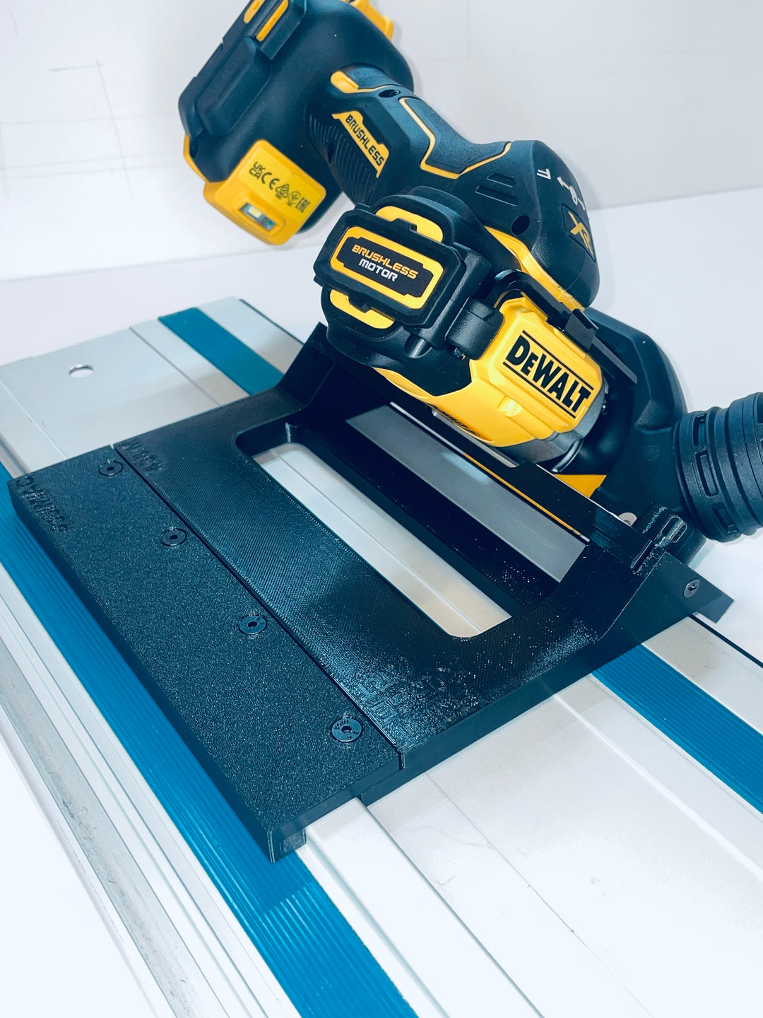 DeWalt DCS438 45° Angle Tile Adapter Base | Compatible with Makita Guide Rails