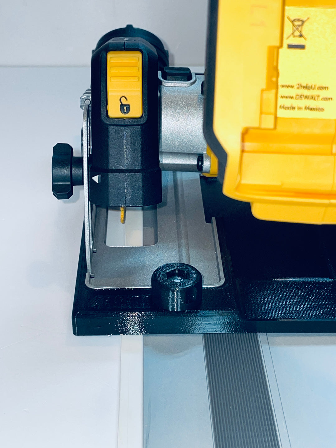 DeWalt DCS438 90° Straight Tile Adapter Base | Compatible with Evolution Guide Rails