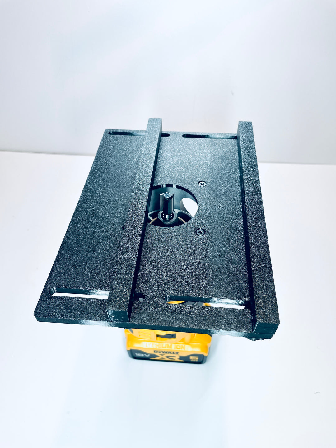 DeWalt DCW600 Router Edge Guide Adjustable Parallel Adapter Jig for Trim Routing