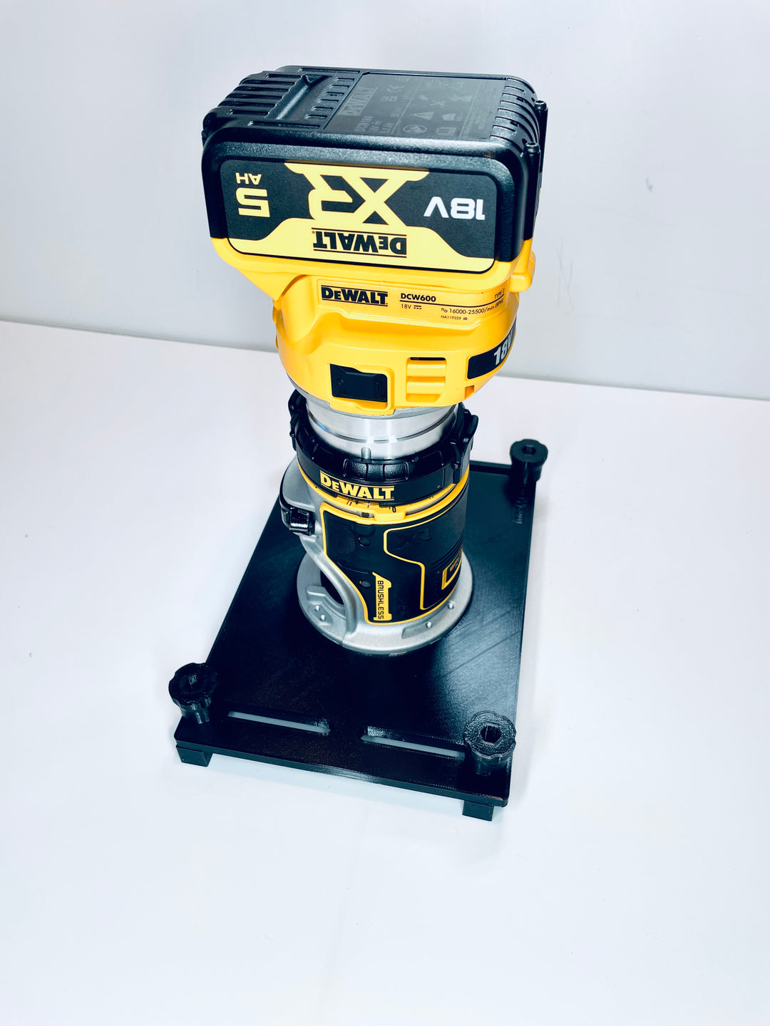 DeWalt DCW600 Router Edge Guide Adjustable Parallel Adapter Jig for Trim Routing